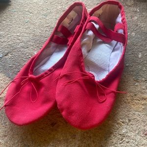 Ballet slipper RED like new size 6
